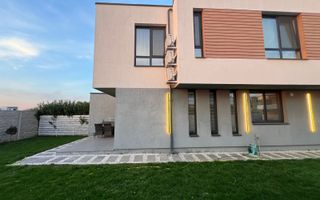 The Class Villas 1 – Vilă modernă de închiriat în Tunari - Poză 21
