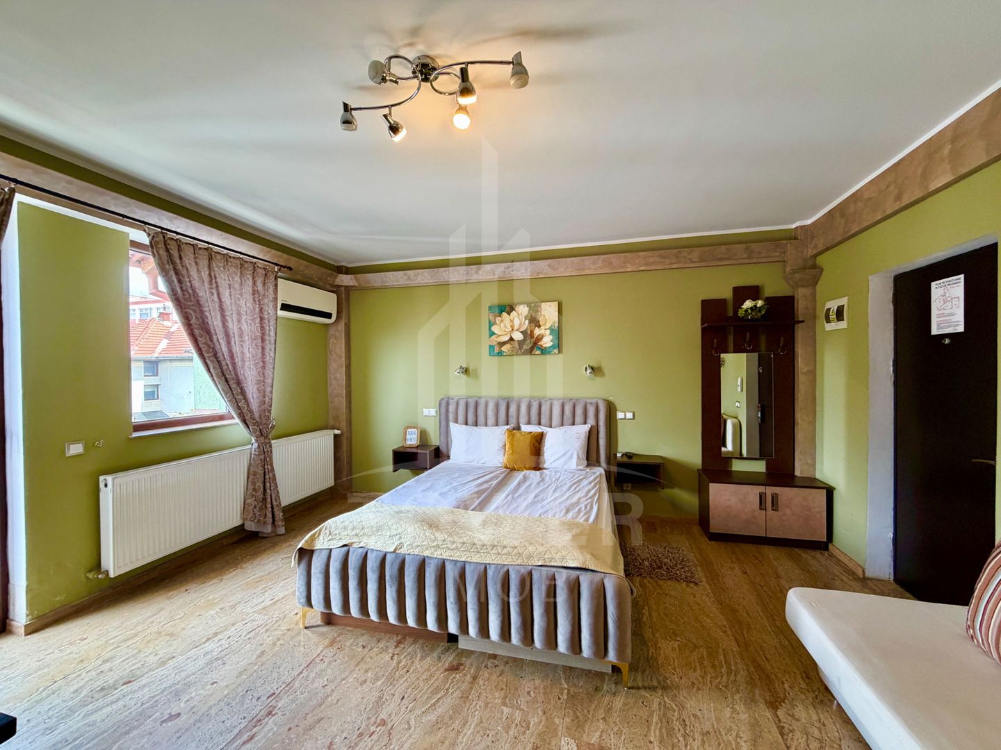 Afacere regim hotelier de vânzare  -zona centrala - Poză 13
