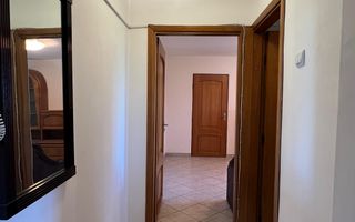 3 camere cu vedere la Parc Humulesti - Poză 7