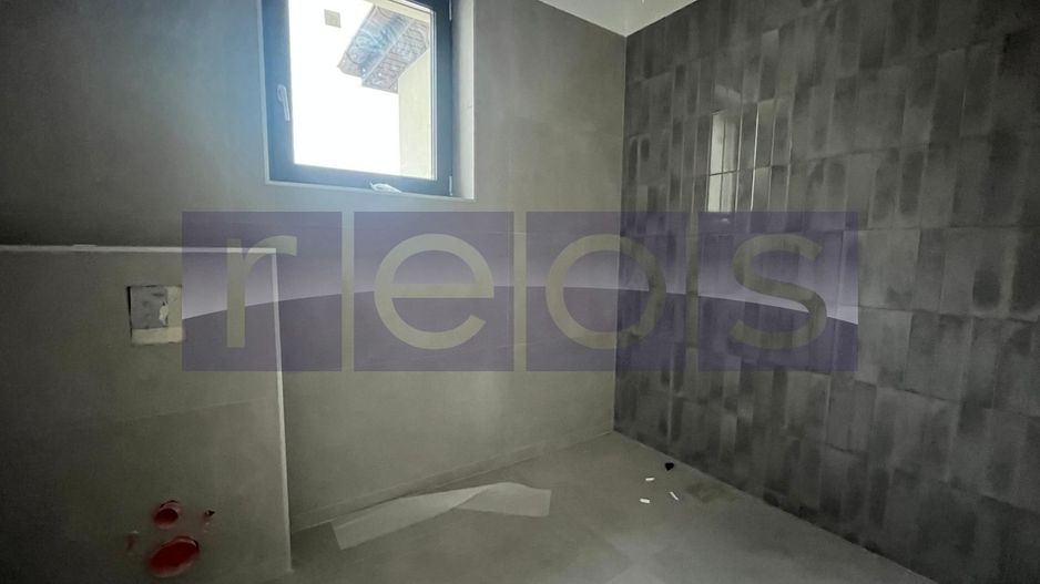 De Vânzare Vilă /Casa - Zona Vatra Luminoasă | Spațiu Generos 257 mp-7 camere - Poză 11