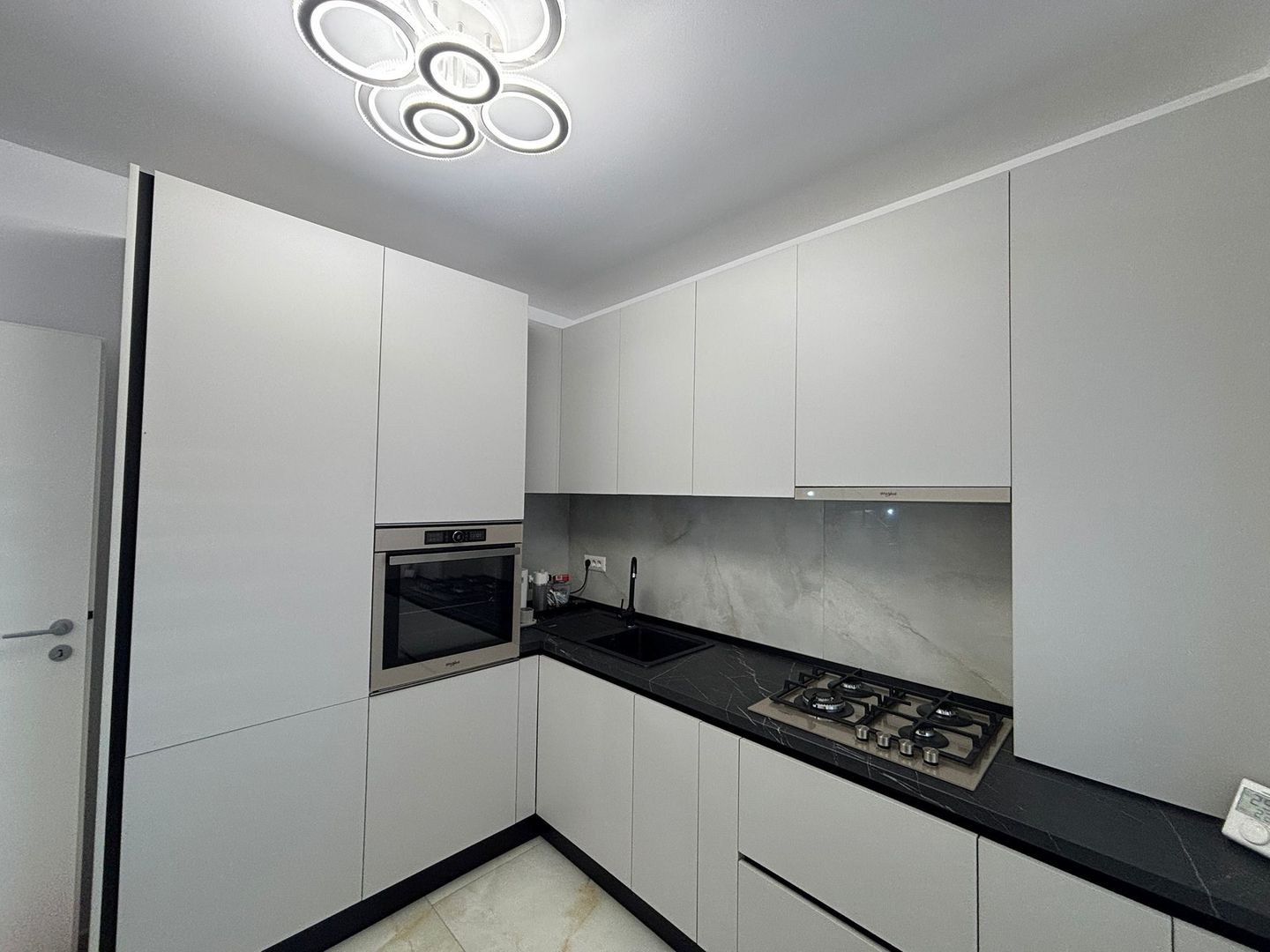 CASA RATE DEZVOLTATOR, MOBILATA / UTILATA, TOATE UTILITATILE, COMIS 0% - Poză 4