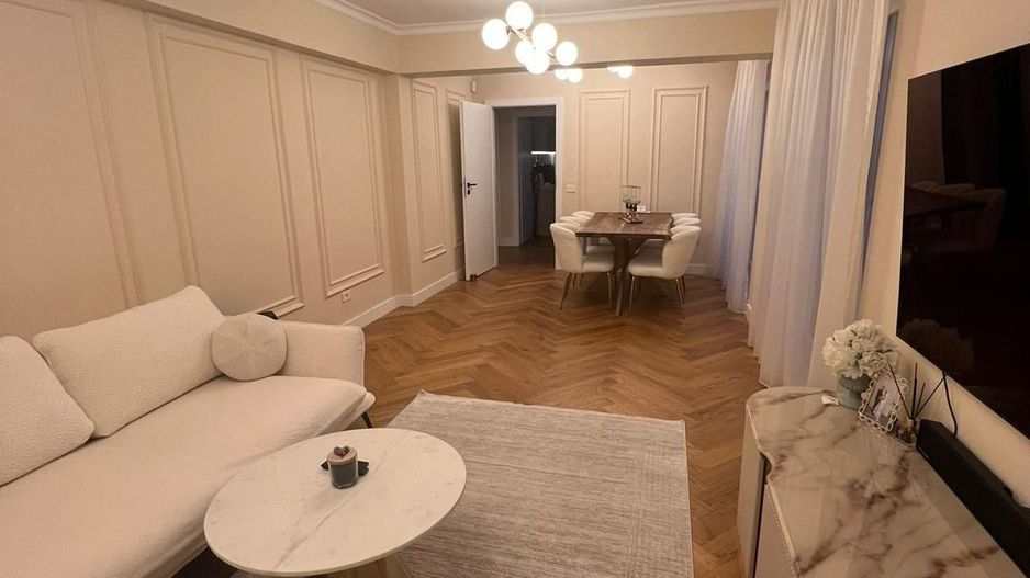 3 CAM MOBILAT SI UTILAT ULTRAMODERN CU TERASA ZONA TRAPEZULUI - Poză 11