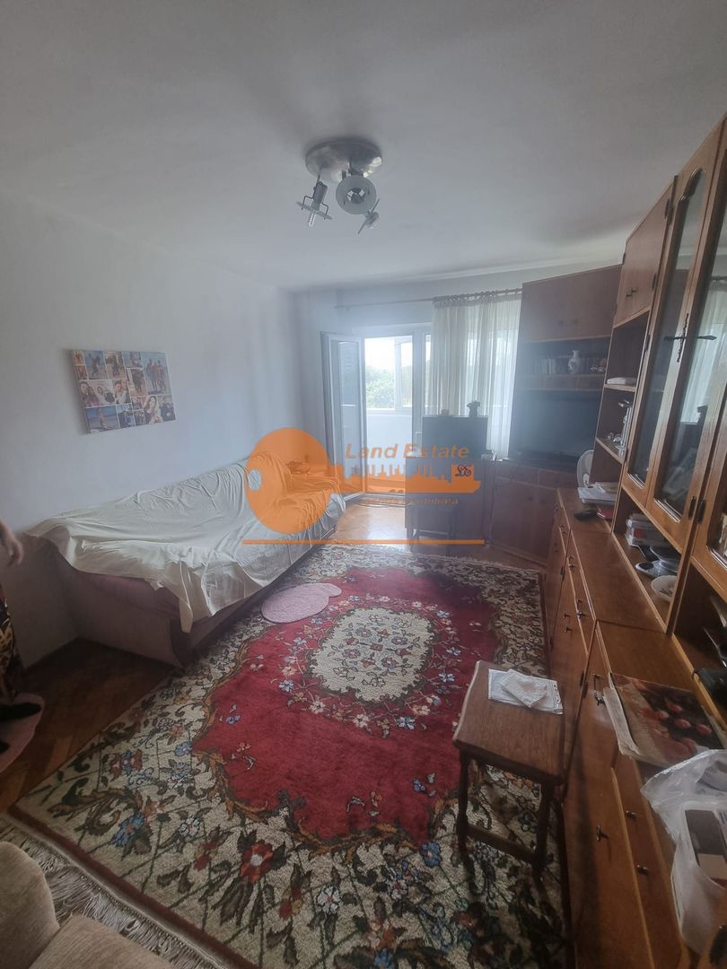 Apartament cu 4 camere in Politehnica - Poză 1