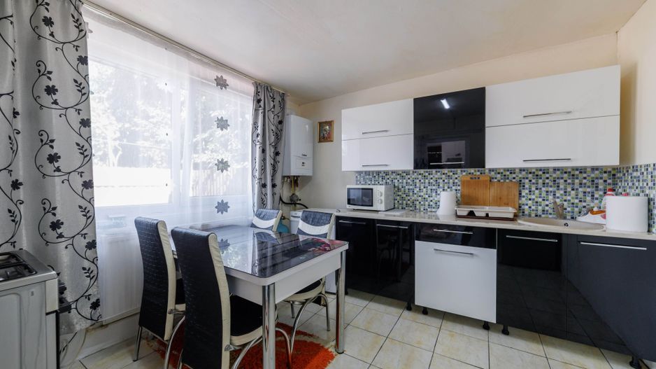 Casa la pret de garsoniera | Zona Lunca Argesului – Scenic, Pitesti - Poză 7