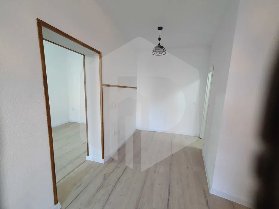 Apartament la casa - 34mpu - Ultracentral -2 Camere- Ideal investitie - Poză 4