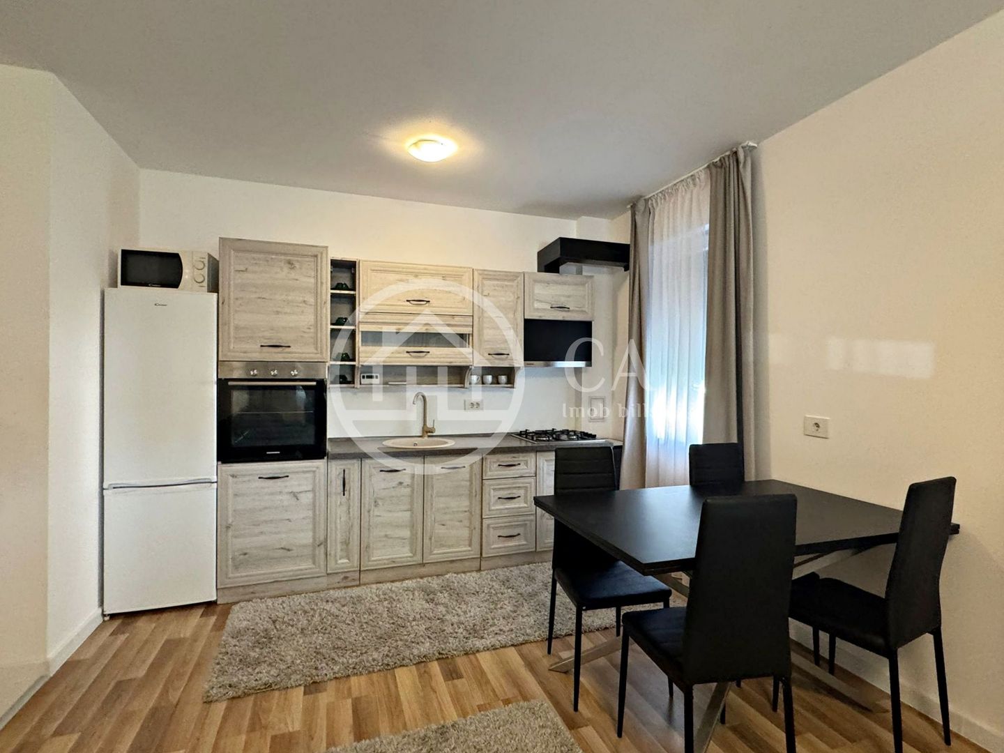 Apartament de închiriat cu 3 camere în Prima Universității, Oradea - Poză 5