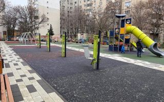 De închiriat: apartament 4 camere- centrala termica - Panduri -metrou - Poză 16