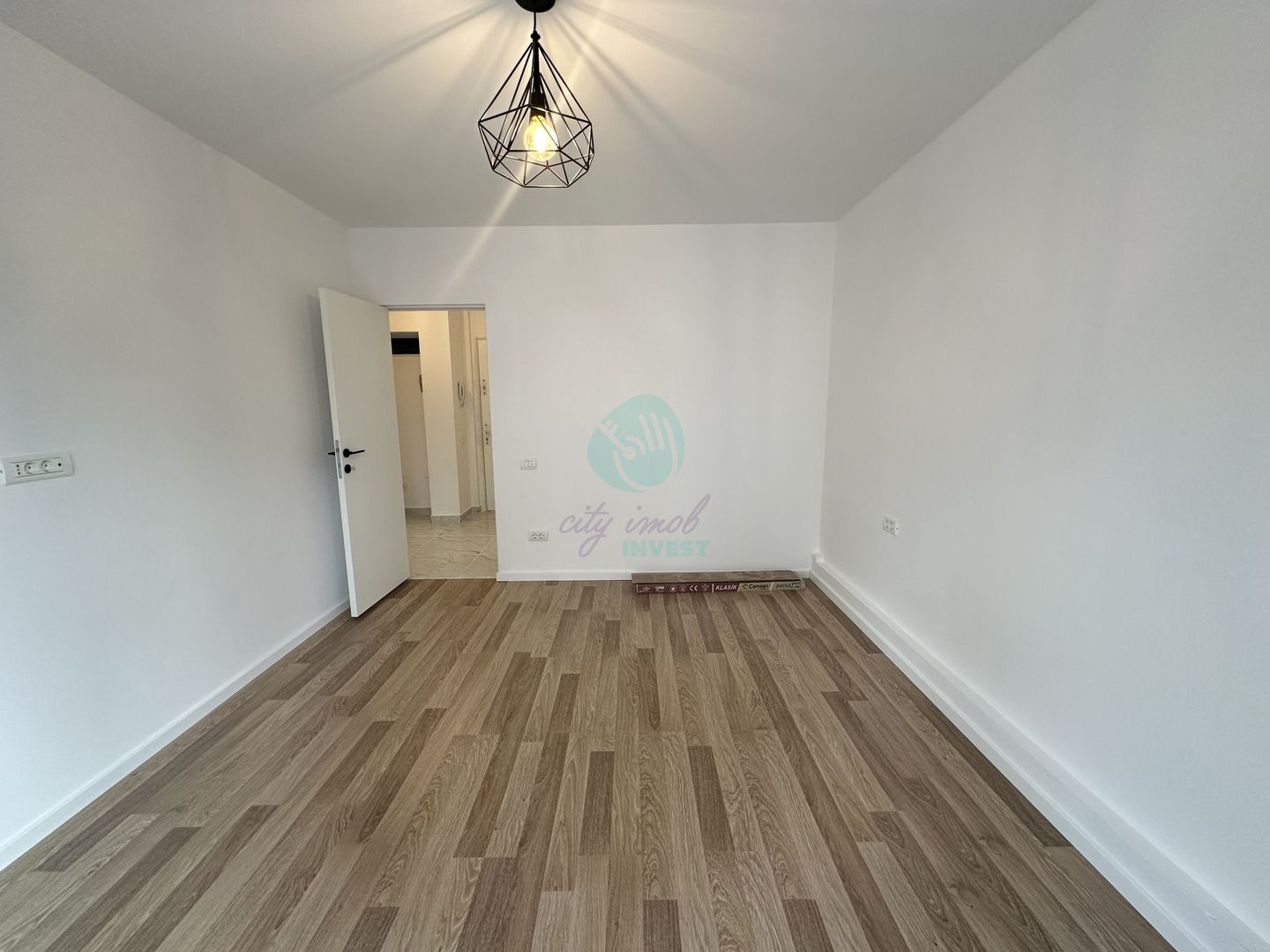 2 camere RENOVATE zona Calea Calarasilor - Piata Sfantul Stefan - Poză 7