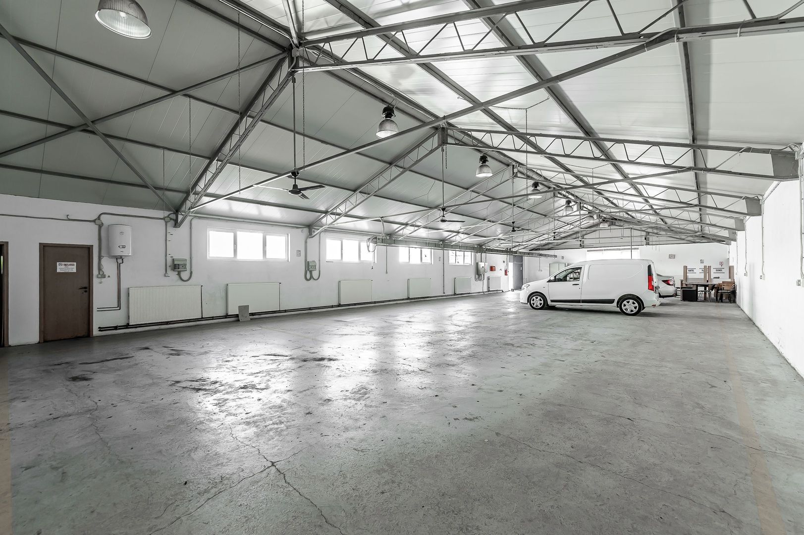 4.049 mp Hale industriale în Arad, aproape de A1 - Poză 2