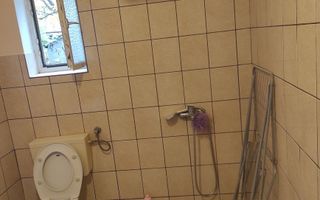 De inchiriat apartament la casa - Poză 5