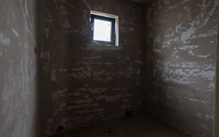 CASA NOUA SEMIFINISATA IN CIHEI CU 3 CAMERE - Poză 10