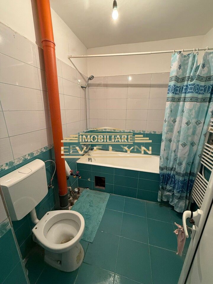 De vanzare apartament 3 camere-bloc tip vila !! - Poză 7
