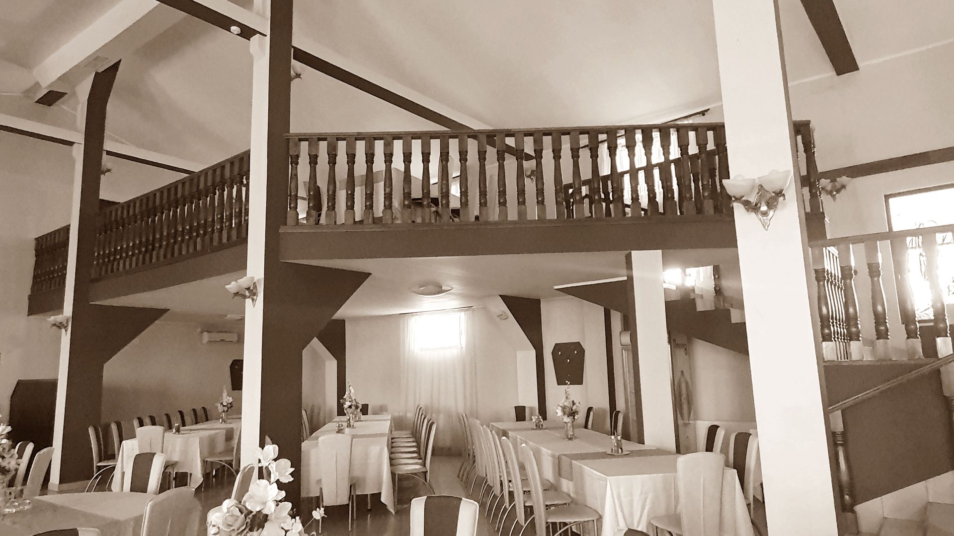 Afacere/Restaurant -Salon evenimente capacitate 600 persoane - Poză 14