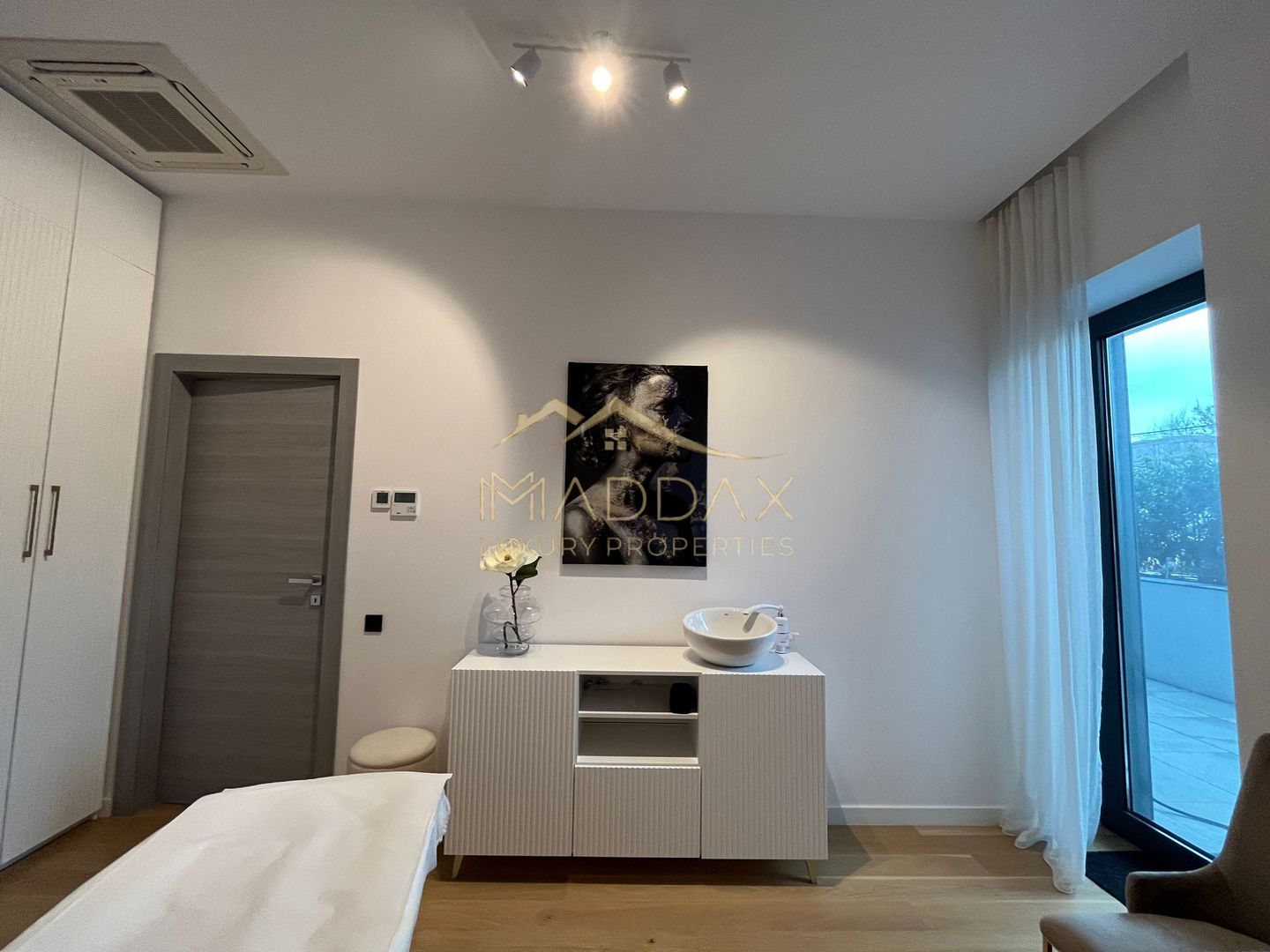 Apartament cu 2 camere  *83mp* // spațiu comercial //  FLOREASCA - Poză 4