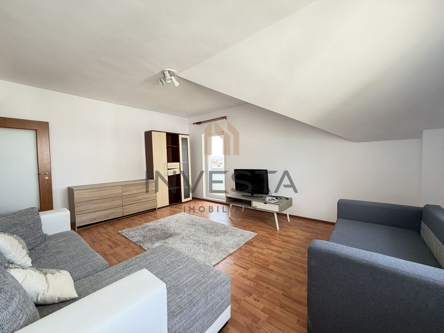 Apartament decomandat cu 2 camere, vedere spre oras, zona Calea Turzii - Poză 2