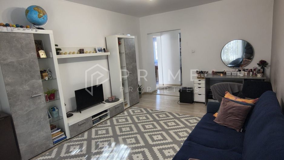 Apartament 3 camere/ Etaj 2/ Decomandat/ 2 băi/ Tudor - Poză 1