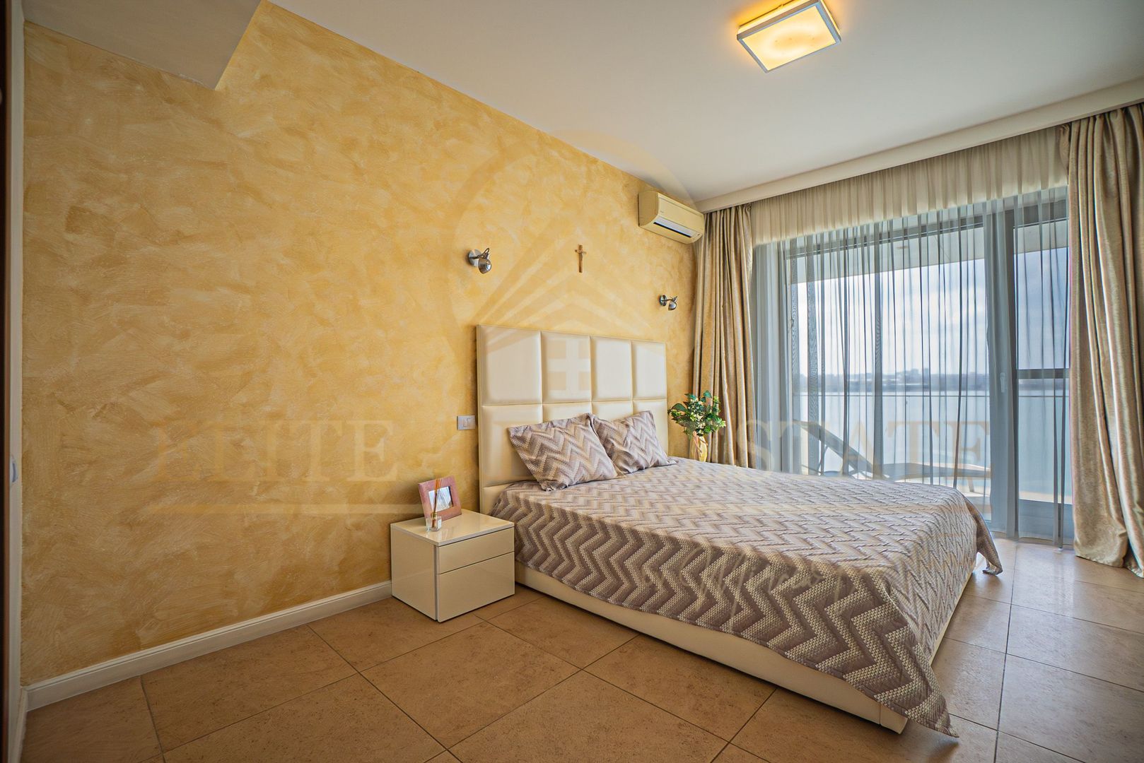 Apartament 2 camere, vedere frontală lac, in Statiunea  Mamaia, - Poză 25