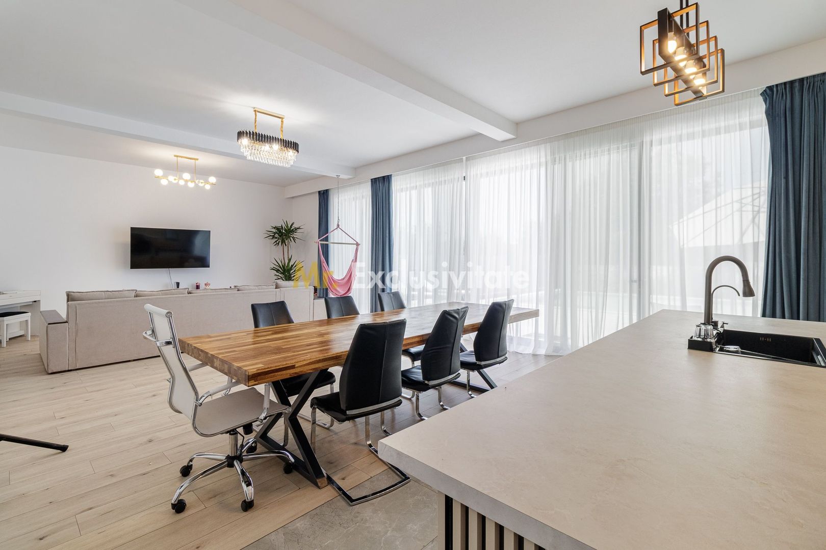 VILA PREMIUM / PISCINA / BANESTI / PH - Poză 6