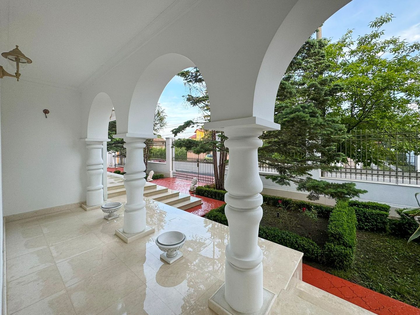 PROPRIETATE CU ENERGIE PURA |  Sanctuarul Eleganței și Rafinamentului - Poză 28