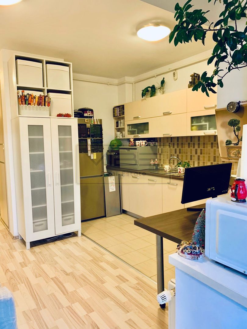 Spital Parhon/Parcul Copou /Universitate-2 camere și curte! - Poză 4