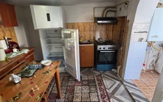 De Vânzare - Casă, Strada Griviței - Poză 9