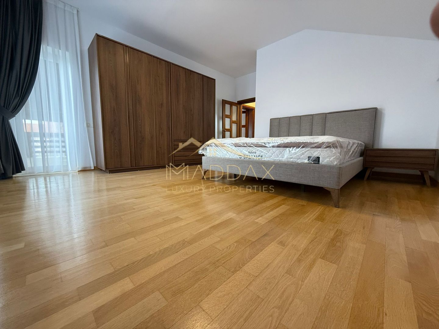 Vila moderna Corbeanca-spatiu, confort si intimitate - Poză 34