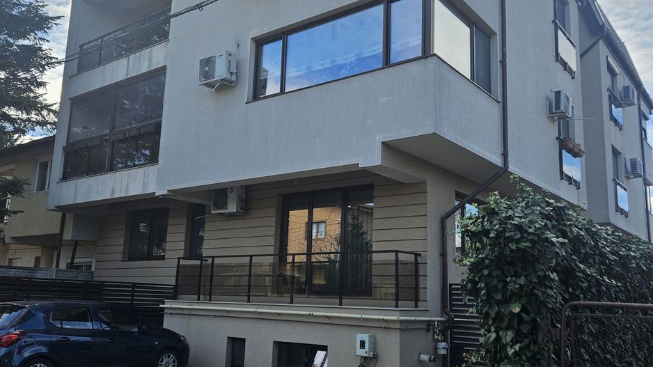 Apartament nemobilat - ideal spatiu comercial - Poză 9