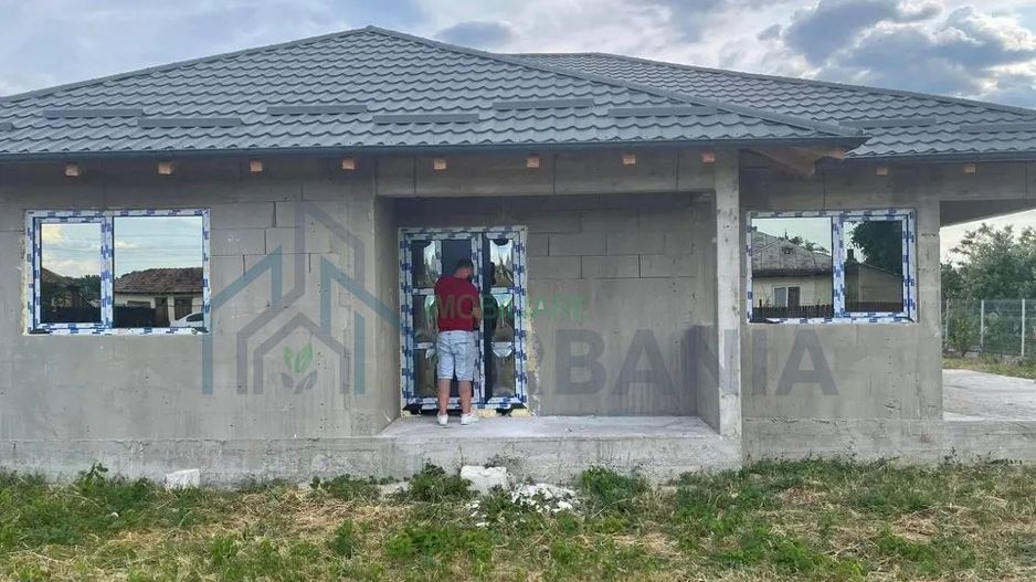 vand sau schimb casa la rosu cu apartamen in Iasi - Poză 2