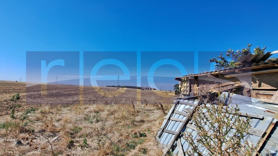 VANZARE CASĂ + TEREN INTRAVILAN 2750 MP + TEREN ARABIL 7000 MP | DESCHIDERE 15 M - Poză 4