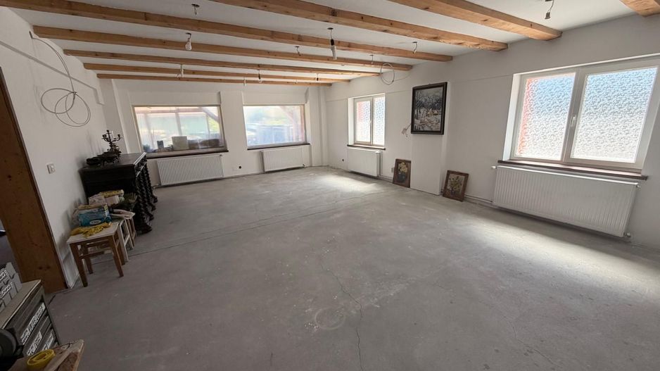Casă de vanzare 6 camere 220 m² utili cu 376 M² teren la șosea - Poză 25