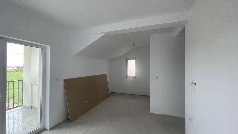Duplex 5 camere - pozitie excelenta - Mosnita Noua - Poză 10