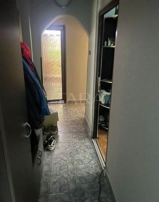 Apartament decomandat, imobil de 4 niveluri, Zona BRD, Semicentral! - Poză 3