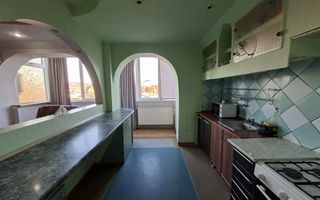 Apartament 3 camere etaj 2 baie cu fereastra si 2 balcoane in Terezian - Poză 3