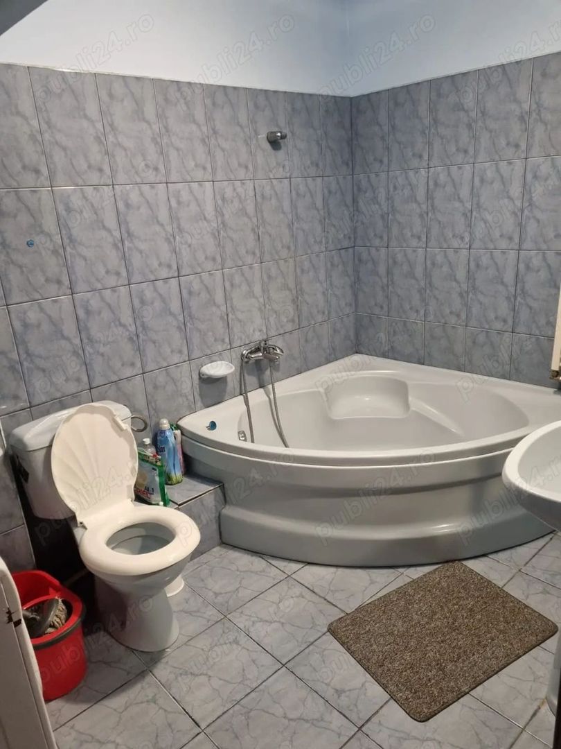 BRASADAS vinde ap 3 cam etaj 4/4 in Micro 17. - Poză 3