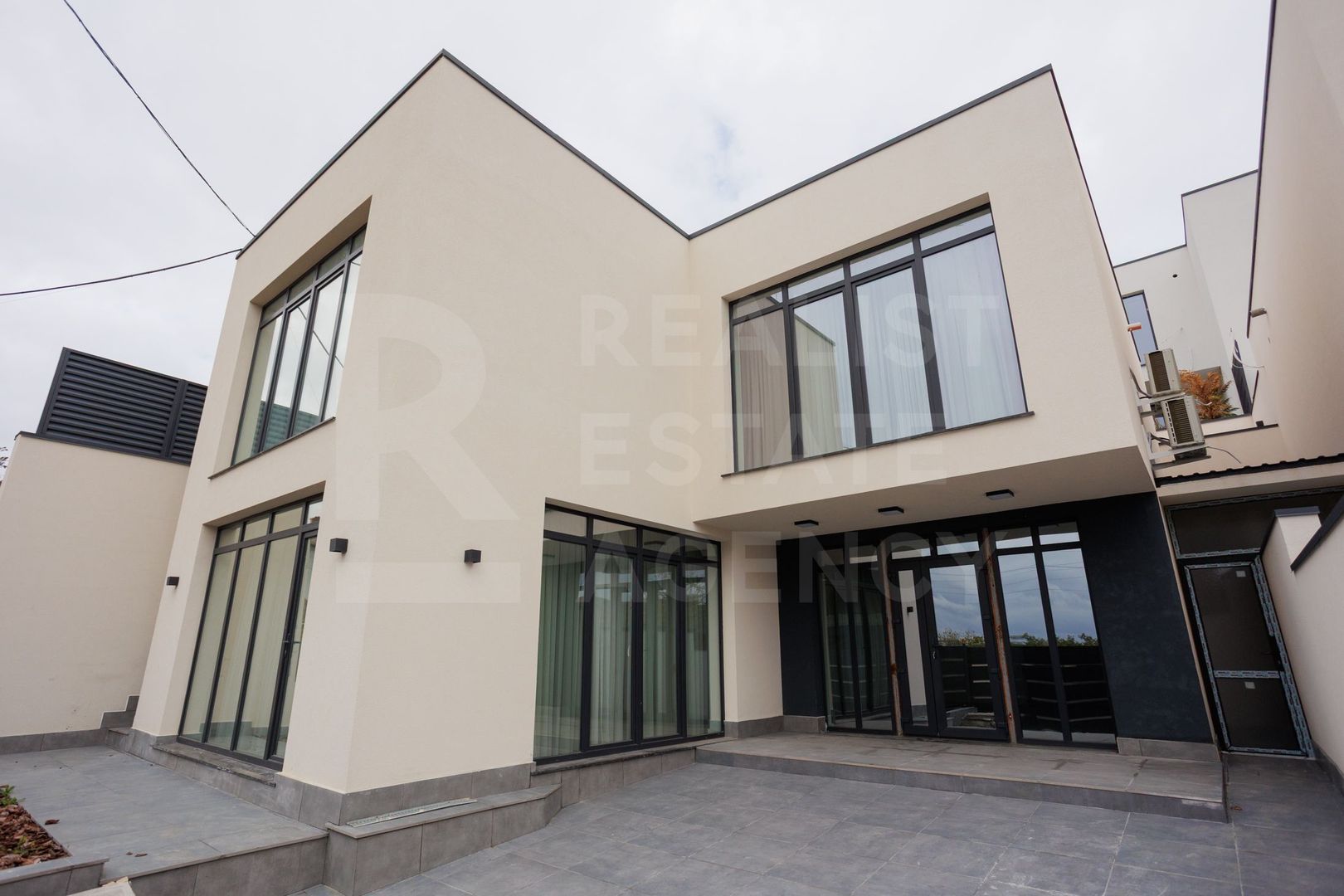 Chirie, casă 4 camere, Codru - Poză 1