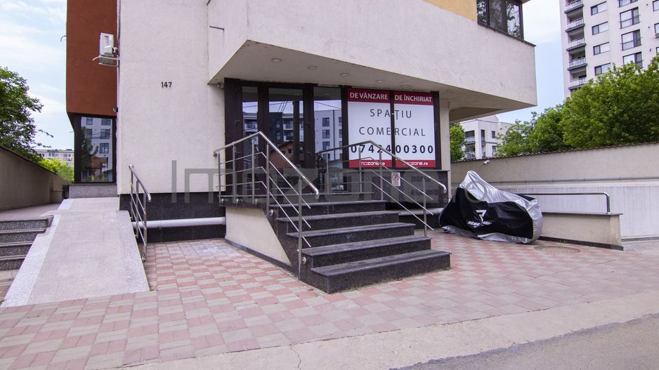 UVERTURII 147 SPATIU COMERCIAL STRADAL 50mp la parterul unui bloc nou - Poză 3