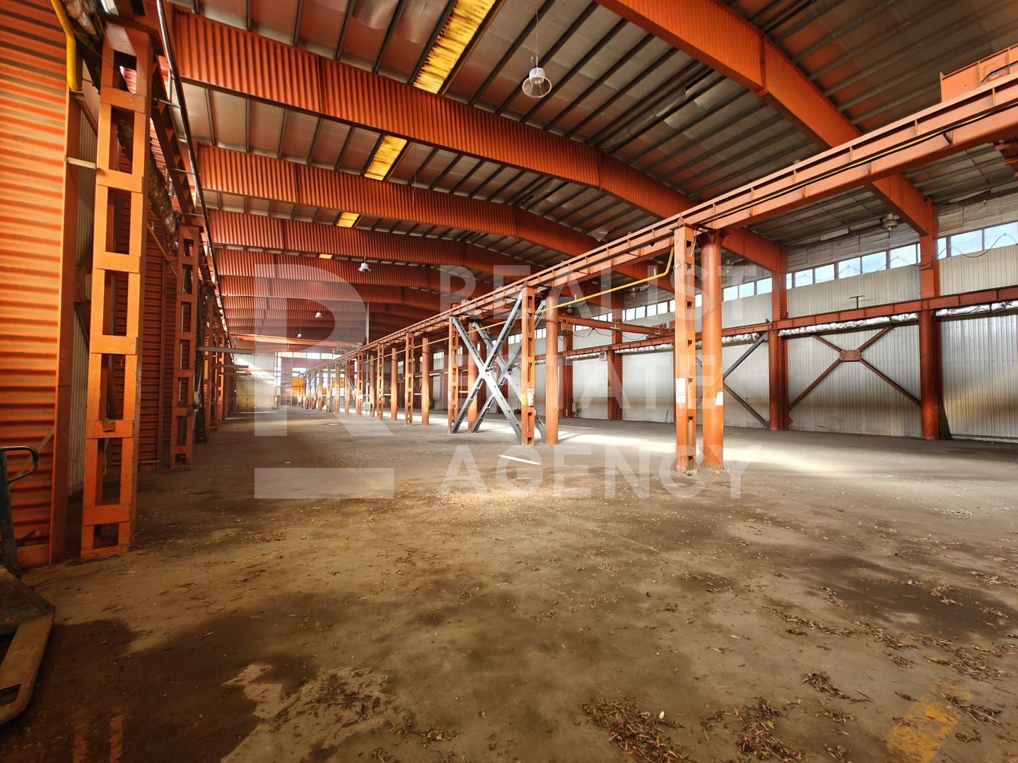 Hală industrială de închiriat 3820 -  mp, Cristian - Poză 1