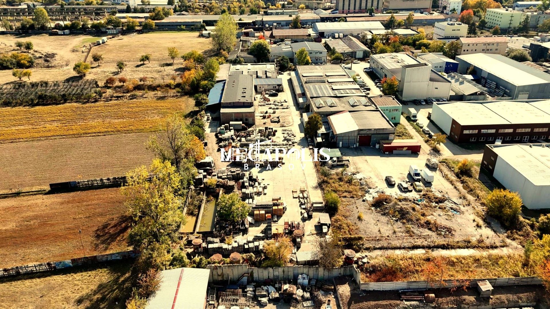 SPAȚIU INDUSTRIAL CU HALĂ ȘI DEPOZITARE - Poză 7