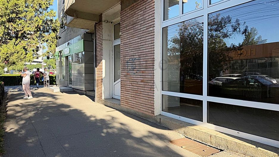 Spatiu comercial de inchiriat Piata Decebal Oradea - Poză 8
