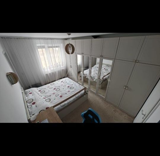 Apartament spațios, 3 camere, parcare, curte, Europa. - Poză 7