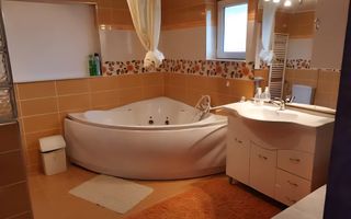 Casă individuală 310mp utili, 8 camere, piscină - Poză 11