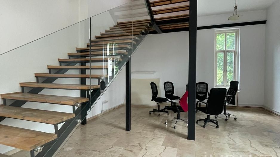 Casa superba ideala sediu firma  ! - Poză 3