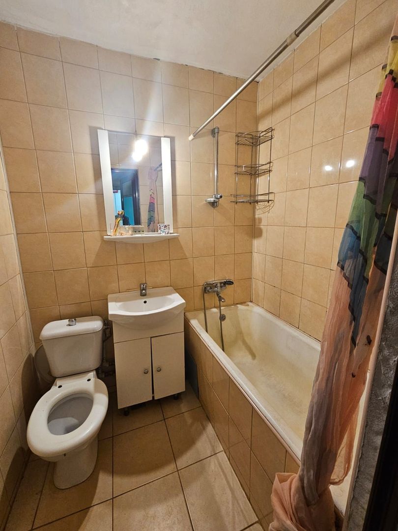 Apartament cu 2 camere, etaj 2, Razboieni - Poză 8