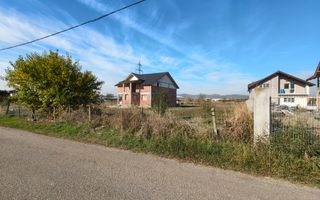 Teren 2407 mp/Mihaesti /sat Stuparei - Poză 1