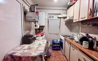 Apartament decomandat cu 3 camere, etaj 1 | Sagului - Poză 2