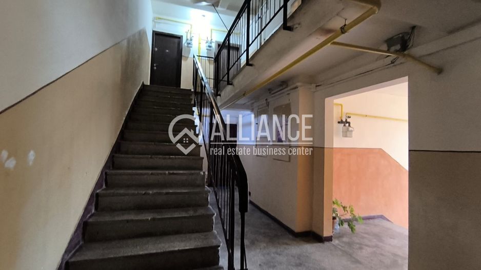 INEL 2 EDEN(cod03) - 2 Camere cu vedere stradala ! - Poză 6