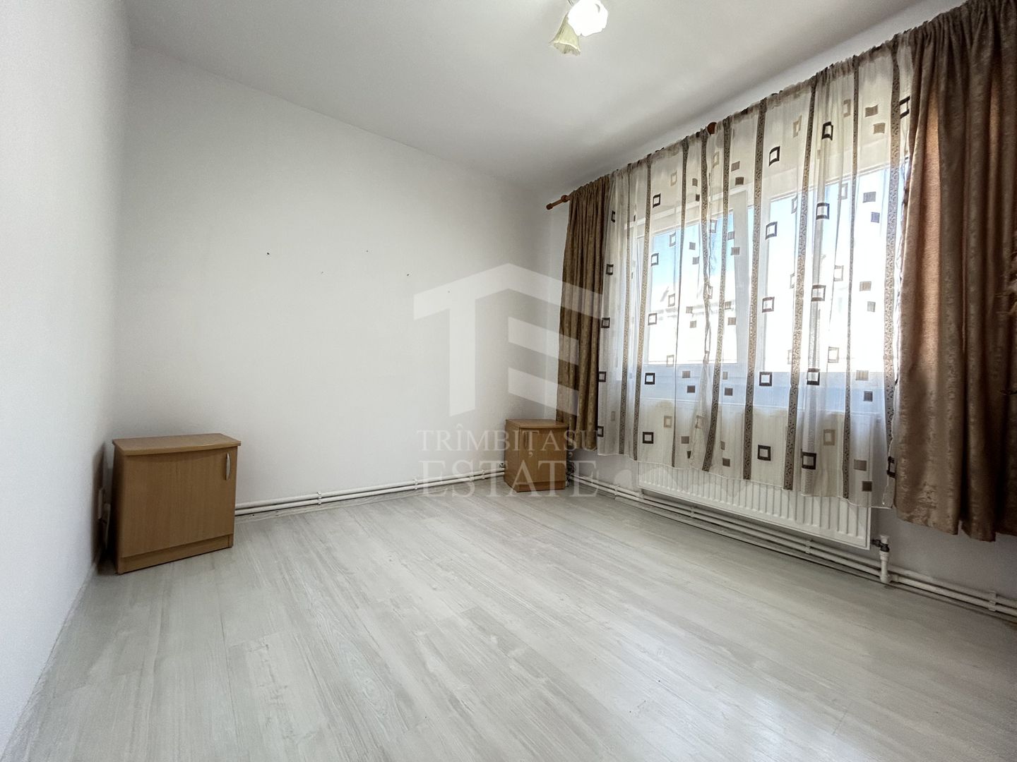 Apartament 4 camere 70 mp 2 bai centrala termica - Inel 2 - Scoala 39 - Poză 7