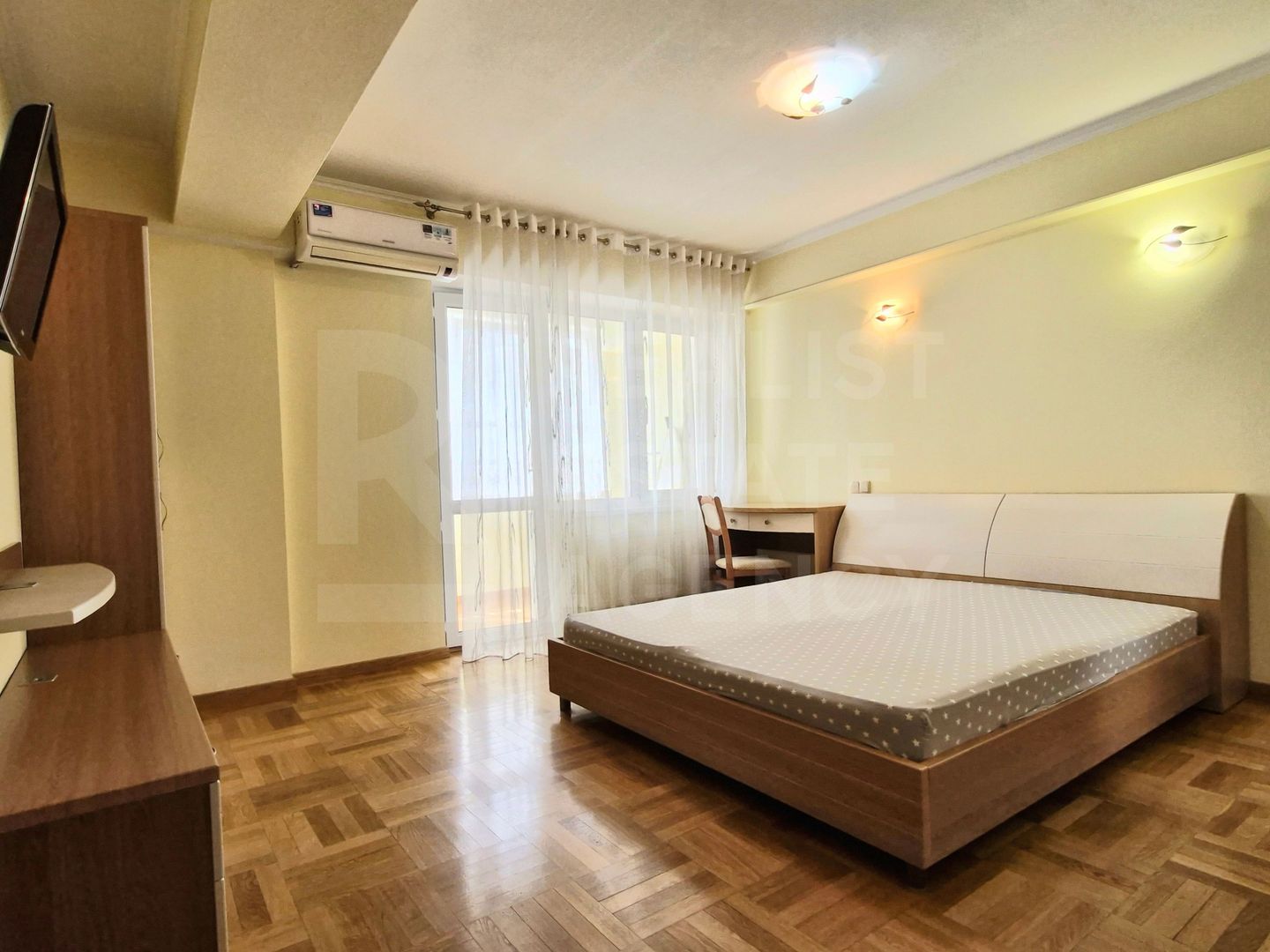 Chirie, apartament, 1 cameră, str. Anestiade, Centru - Poză 1