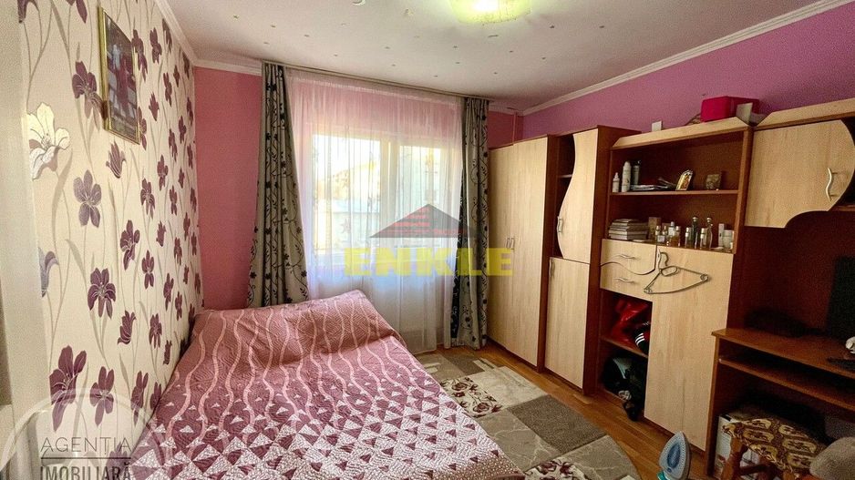 De vânzare apartament cu 2 camere semidecomandat, zona Primăverii. - Poză 3