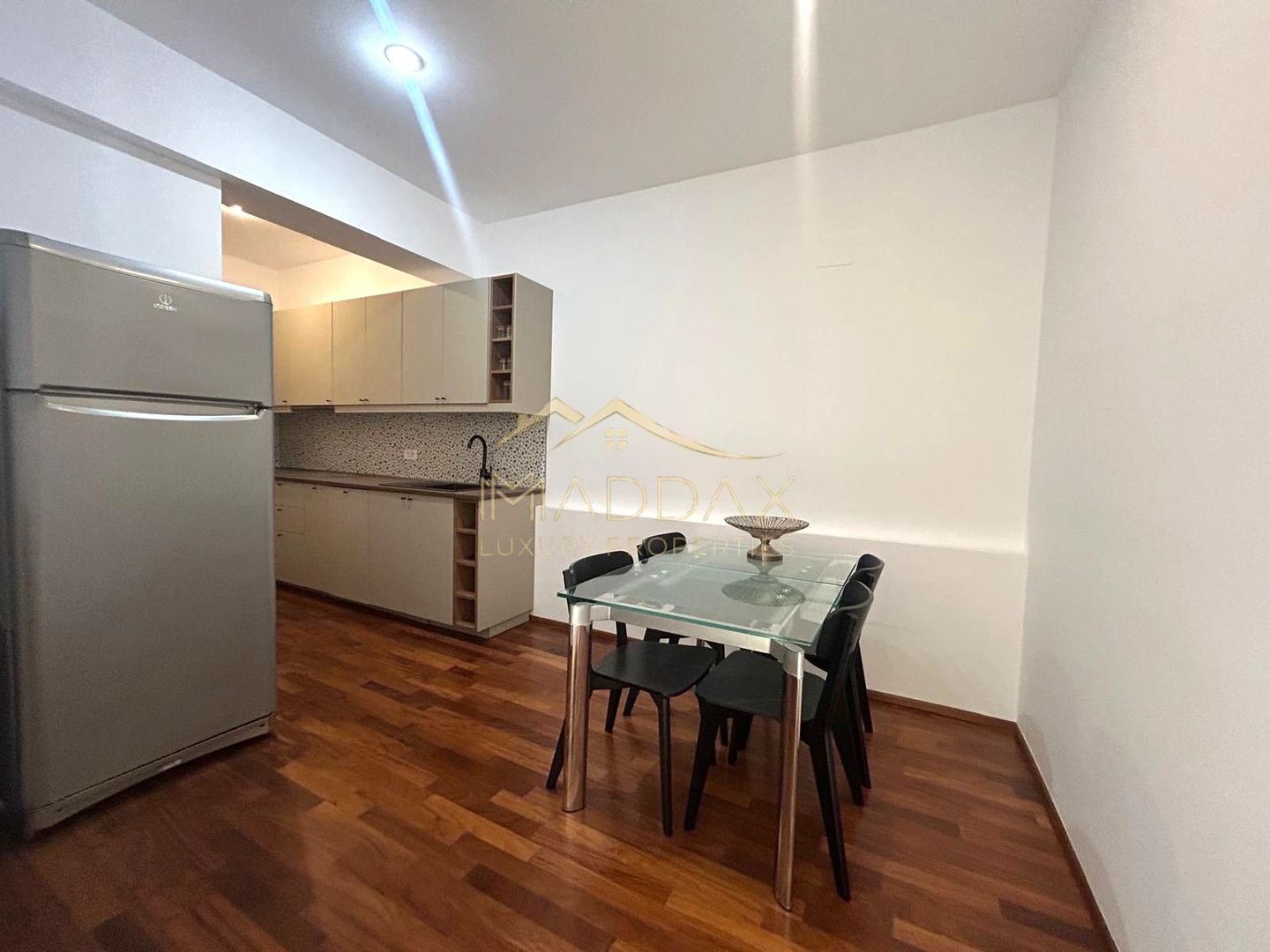 3 camere // 140mp // parcare si boxa // parc Herastrau // cartier Francez - Poză 29